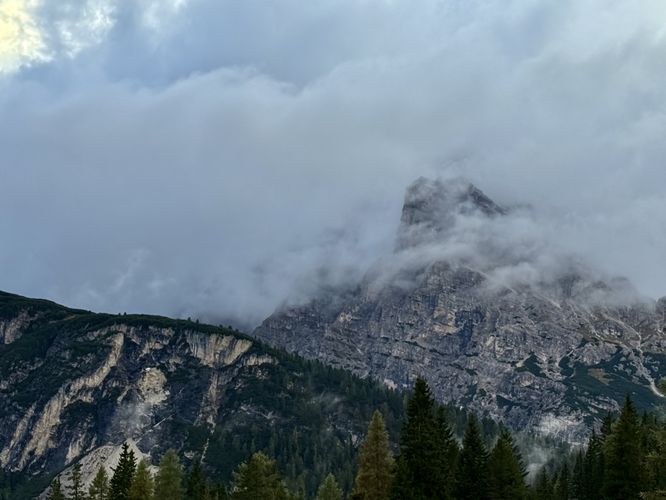 View of towering alpine peaks above Lake Antorno