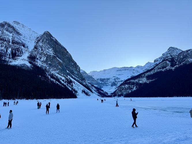 Picture 3 of Lake Louise in winter