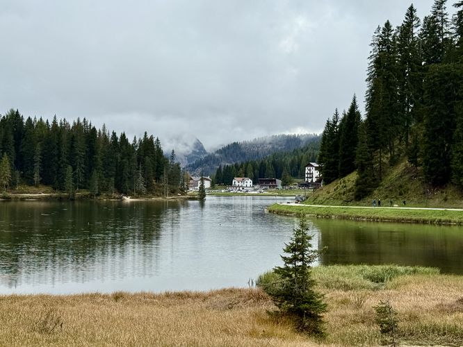 South-facing view of Lago di Misurina from the north shore