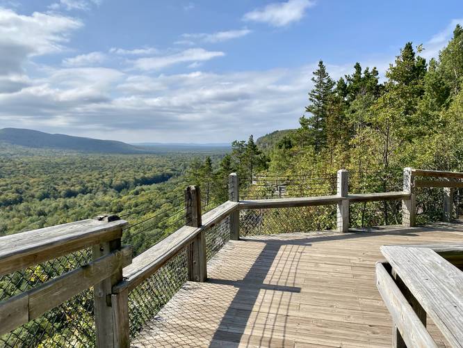 Boardwalk trail along the cliffs in the Porcupine Mountains