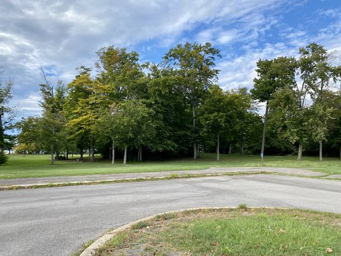 "Trailhead" at parking lot