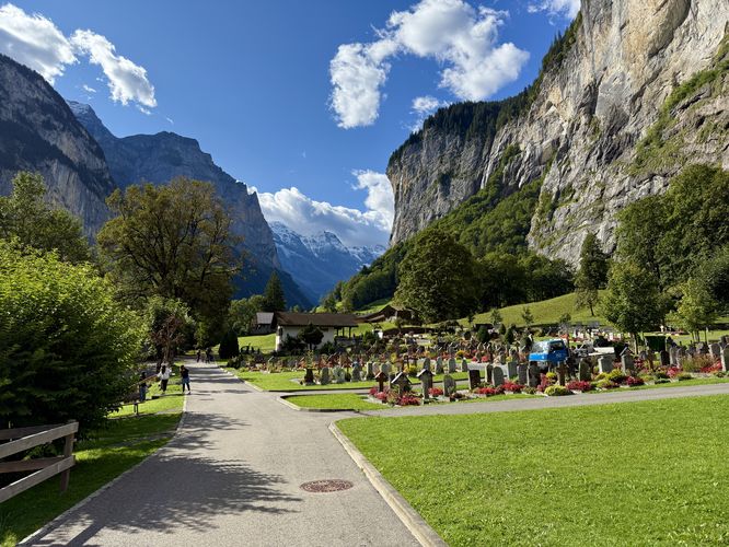 Lauterbrunnen cemetary