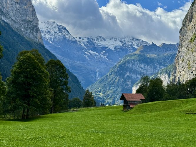 Default image for Lauterbrunnen Valley Loop, a 1.6-mile trail in Lauterbrunnen, AA (CH)