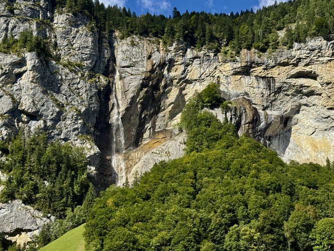 Spissbach Falls as seen from the trail
