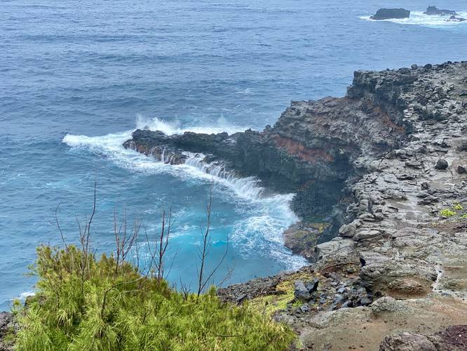 Ocean crashes on Nakalele Point