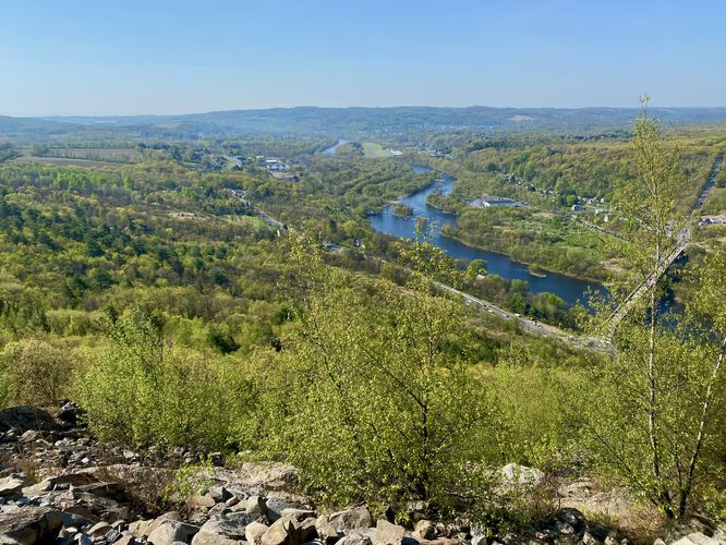 View between scrambles