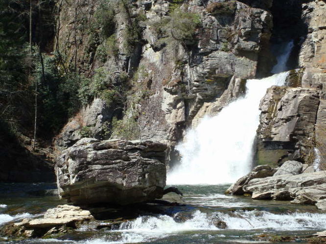 Default image for Linville Falls Hike, a 3.4-mile trail in Newland, NC (US)