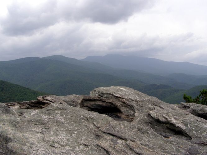 Default image for Little Lost Cove Cliffs Hike, a 1.6-mile trail in Linville, NC (US)