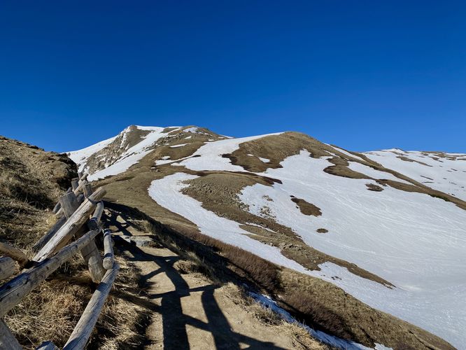 Continental Divide Trail with views of snow-capped mountains