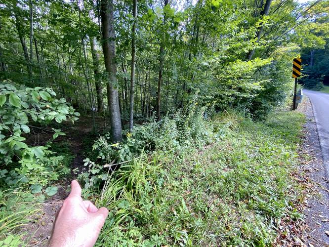 Lower Stockbridge Falls trailhead