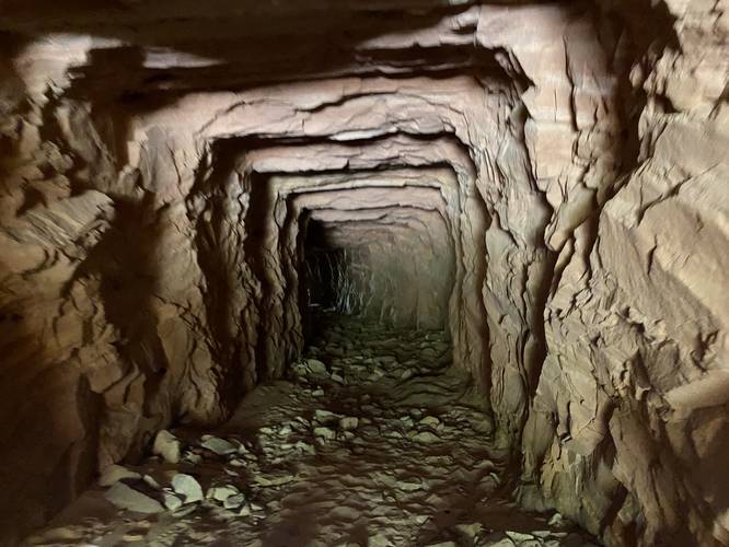 Hike follows a tunnel under Zion-Mount Carmel Highway