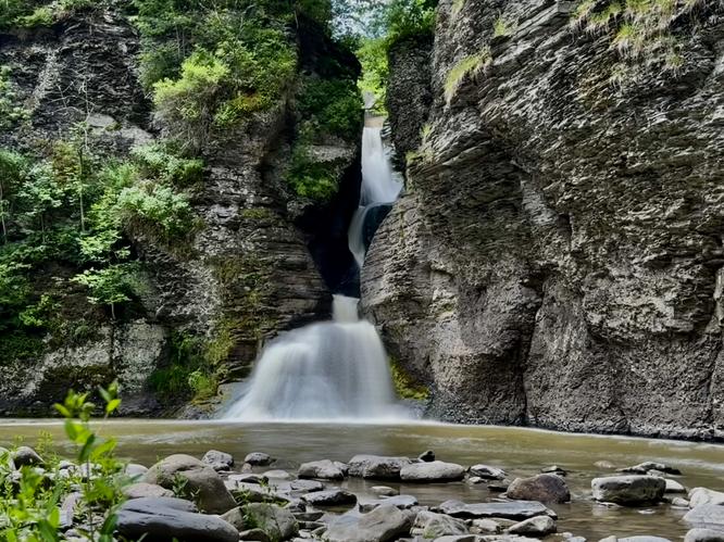 Default image for Mine Kill Falls Hike, a 0.9-mile trail in Gilboa, New York (US)