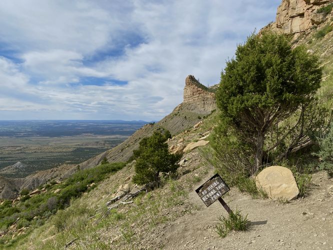 Dead end - no hiking beyond this point
