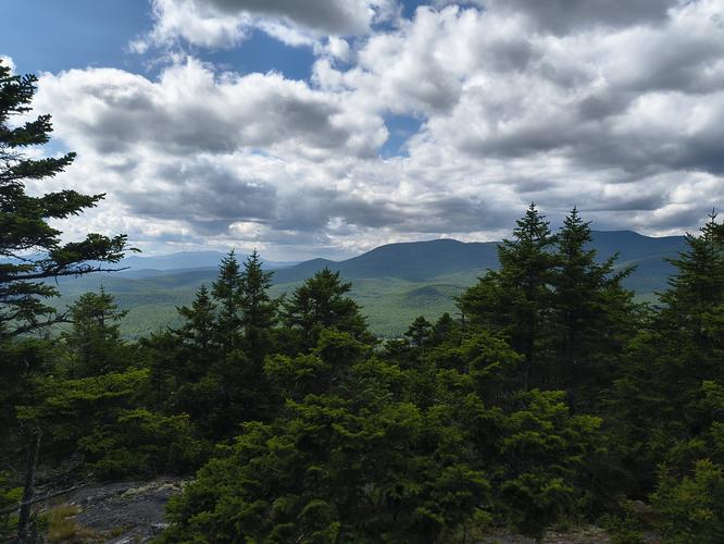 Views are gorgeous along the trail 