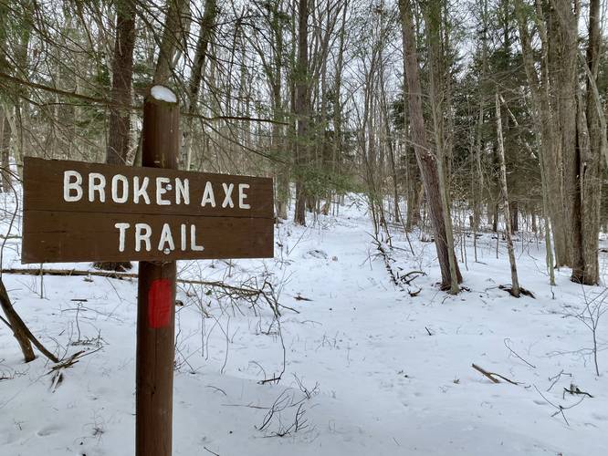 Broken Axe Trail eastern trailhead