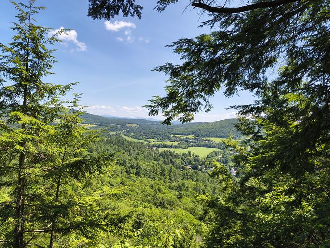 View nearing the summit of Mount Tom 