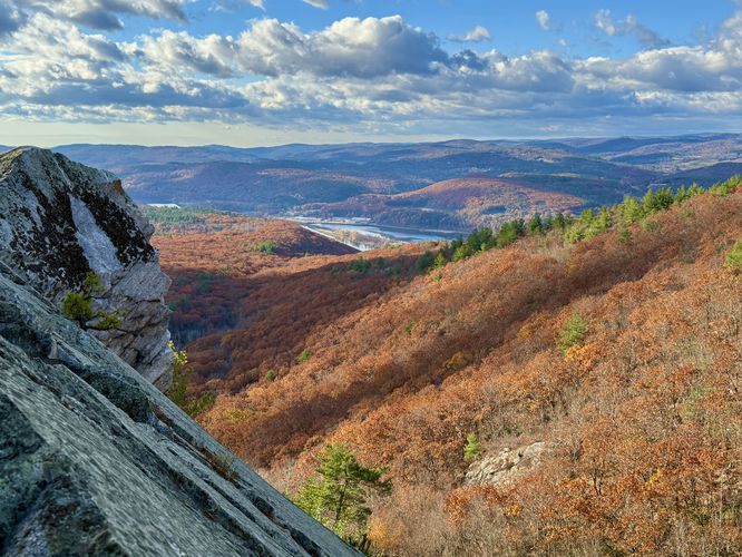 Default image for Mt. Wantastiquet & Madame Sherri's Castle, a 3.9-mile trail in Chesterfield, NH (US)