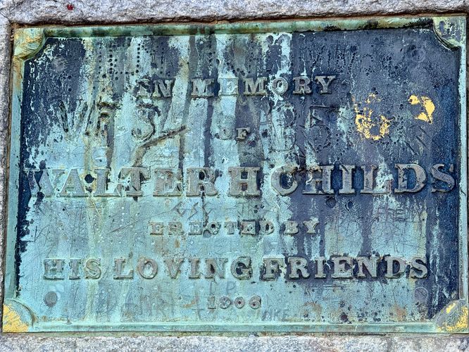 Plaque dedicated to Walter H Childs (1906)