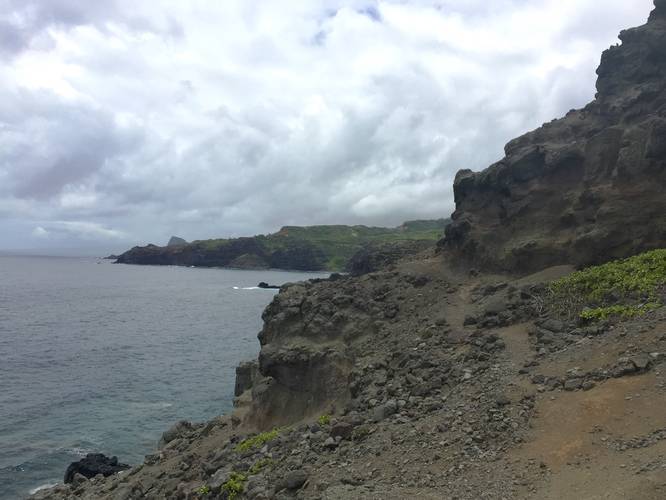 Picture 3 of Nakalele Blowhole Trail
