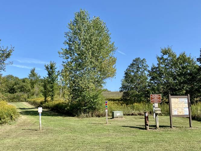 New Fane Trail Brown Loop trailhead