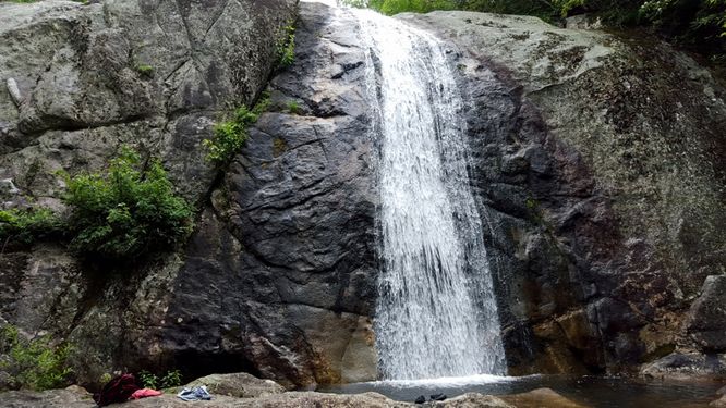 Default image for North Harper Creek Falls Hike, a 6.0-mile trail in Linville, NC (US)