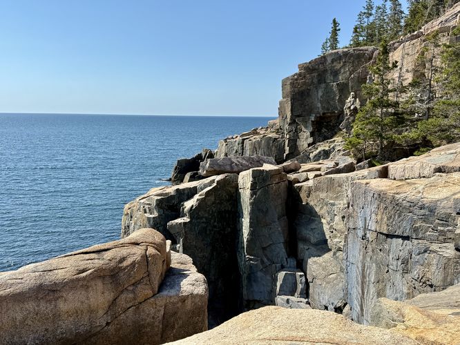 Coastal views south at the Otter Cliffs
