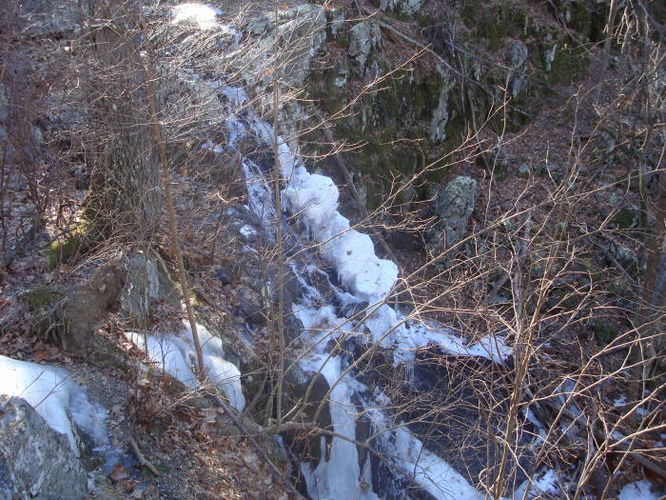 Picture 18 of Overall Run and Heiskell Hollow Hike 010311