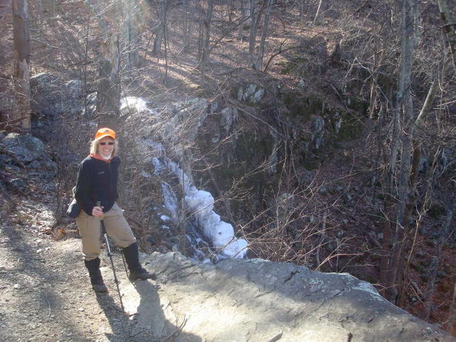 Picture 20 of Overall Run and Heiskell Hollow Hike 010311