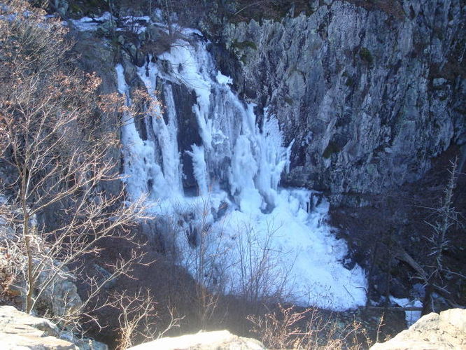 Picture 1 of Overall Run and Heiskell Hollow Hike 010311