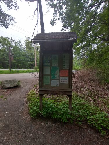 Information kiosk with excellent maps