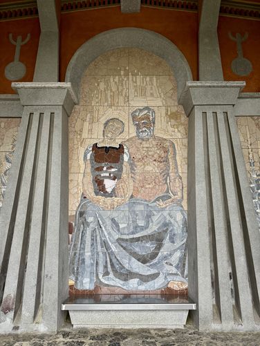 Picture 14 of Paxmal Trail