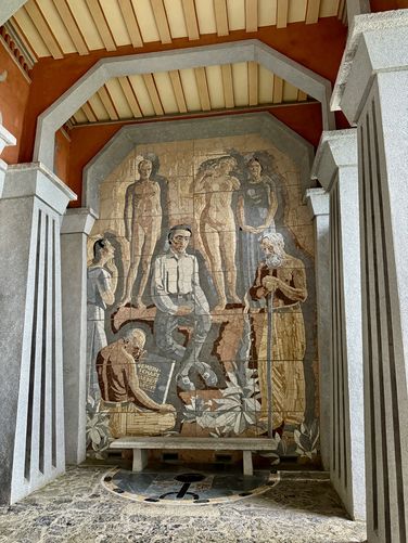 Picture 15 of Paxmal Trail