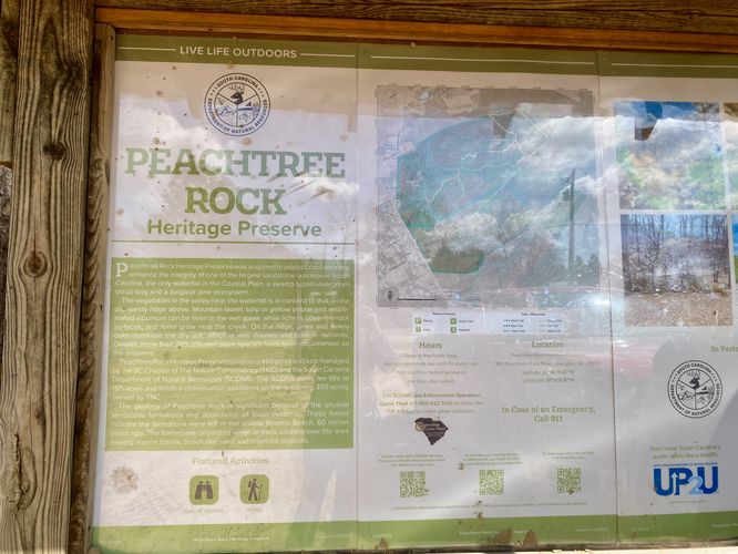Peachtree Rock trailhead kiosk