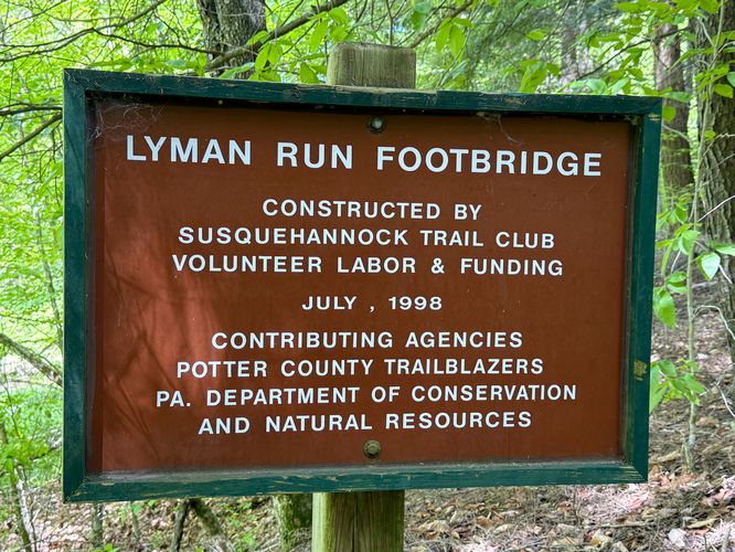 Picture 4 of Peak A Boo Vista Hike via STS