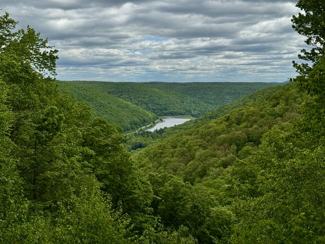 View of Lyman Run Lake from Peak-A-Boo Vista