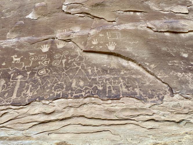 Petroglyphs of petroglyph point