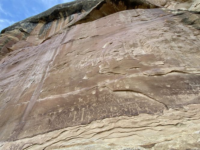 Petroglyphs of petroglyph point