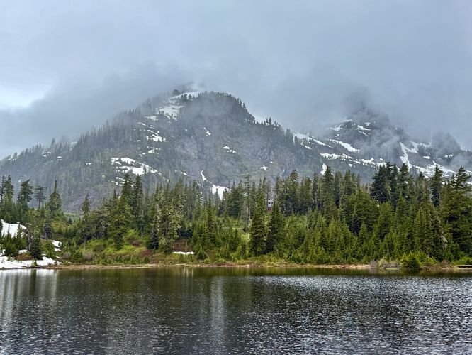 Alpine views from the eastern shore of Picture Lake