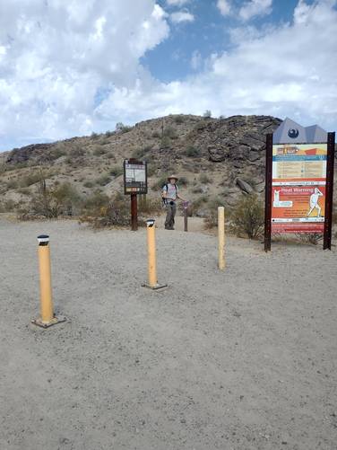 The path to the Pima Wash Trail is located next to the Map Kiosk