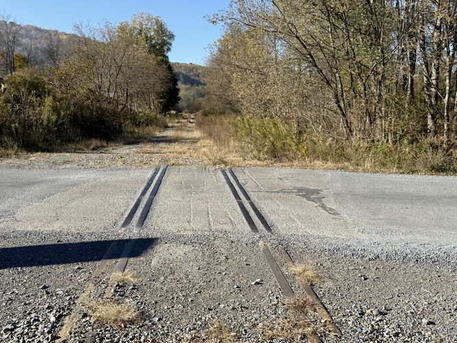Old train tracks / end of trail as of Oct 2024
