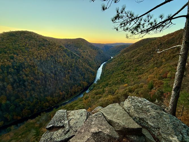 Default image for Pine Island Vistas, a 5.9-mile trail in Stony Fork, PA (US)