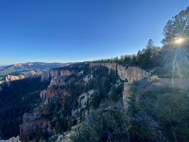View facing south from Piracy Point at Bryce Canyon National Park