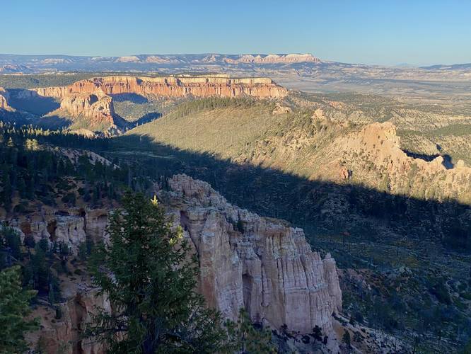 View north from Piracy Point at Bryce Canyon National Park