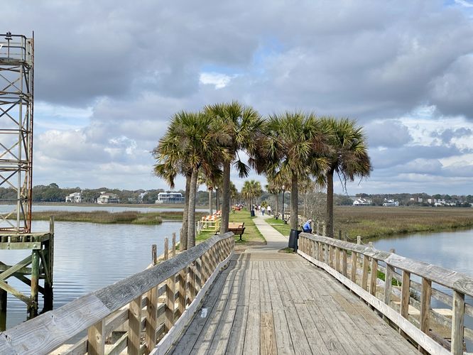 Scenic Pitt Street Bridg boardwalk