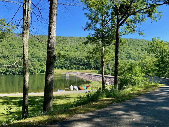 Trailhead for the Poe Lake Trail near the dam