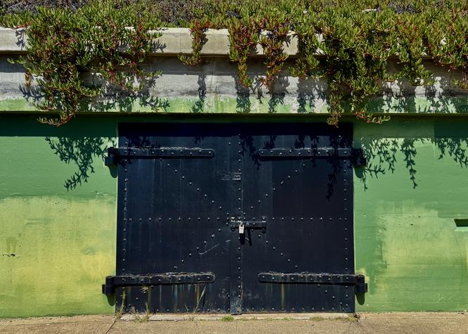Locked door at Battery Chamberlin