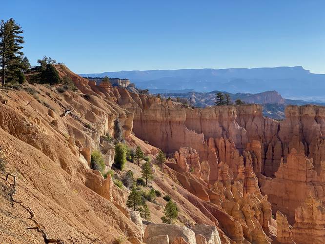 Stunning view of Bryce Canyon from the Rim Trail