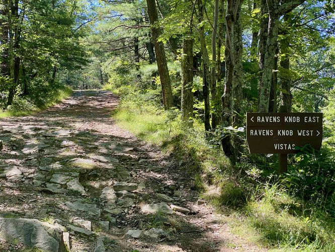 Ravens Knob Vistas trailhead sign