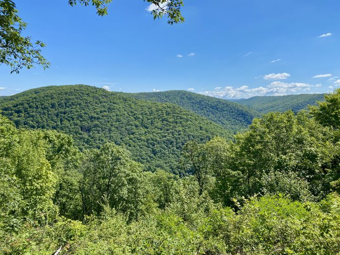 Default image for Ravens Knob Vistas, a 0.1-mile trail in Woodward, PA (US)