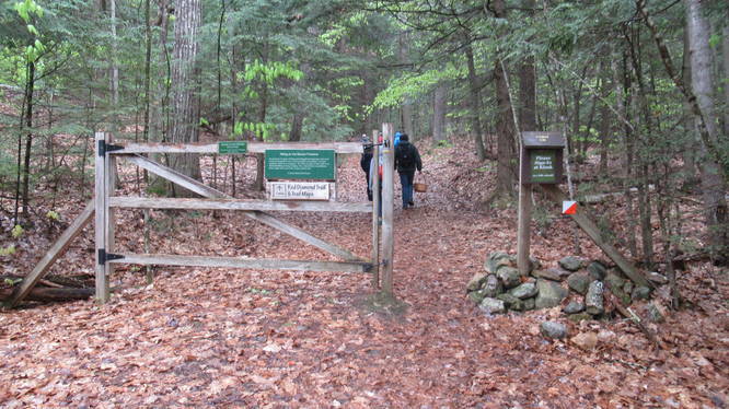 Entrance to the road leading to the trailhead